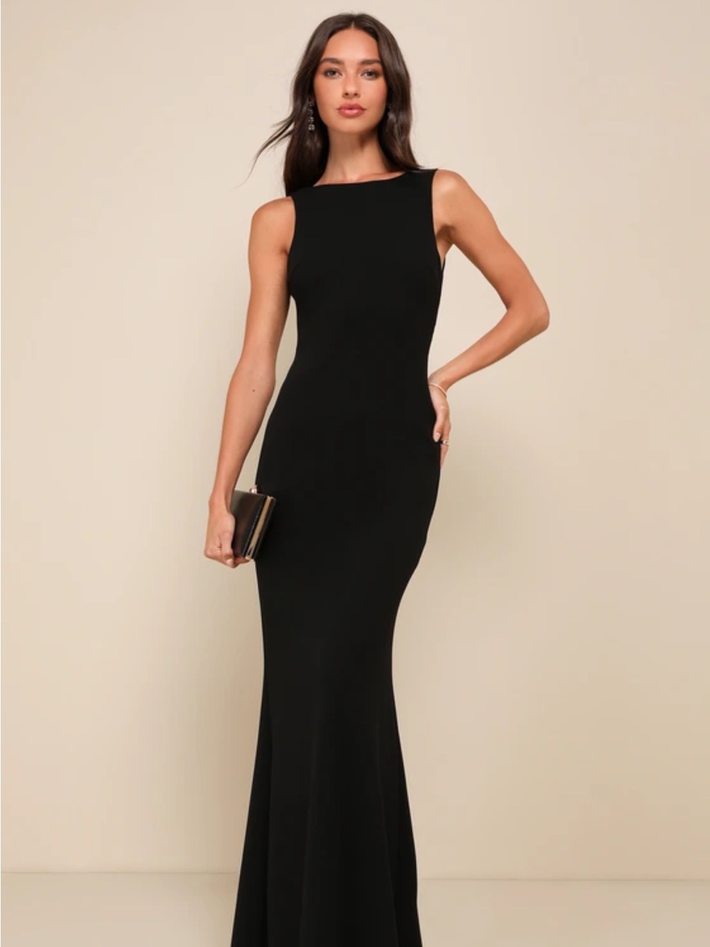 Elegant Black Sleeveless Mermaid Gown